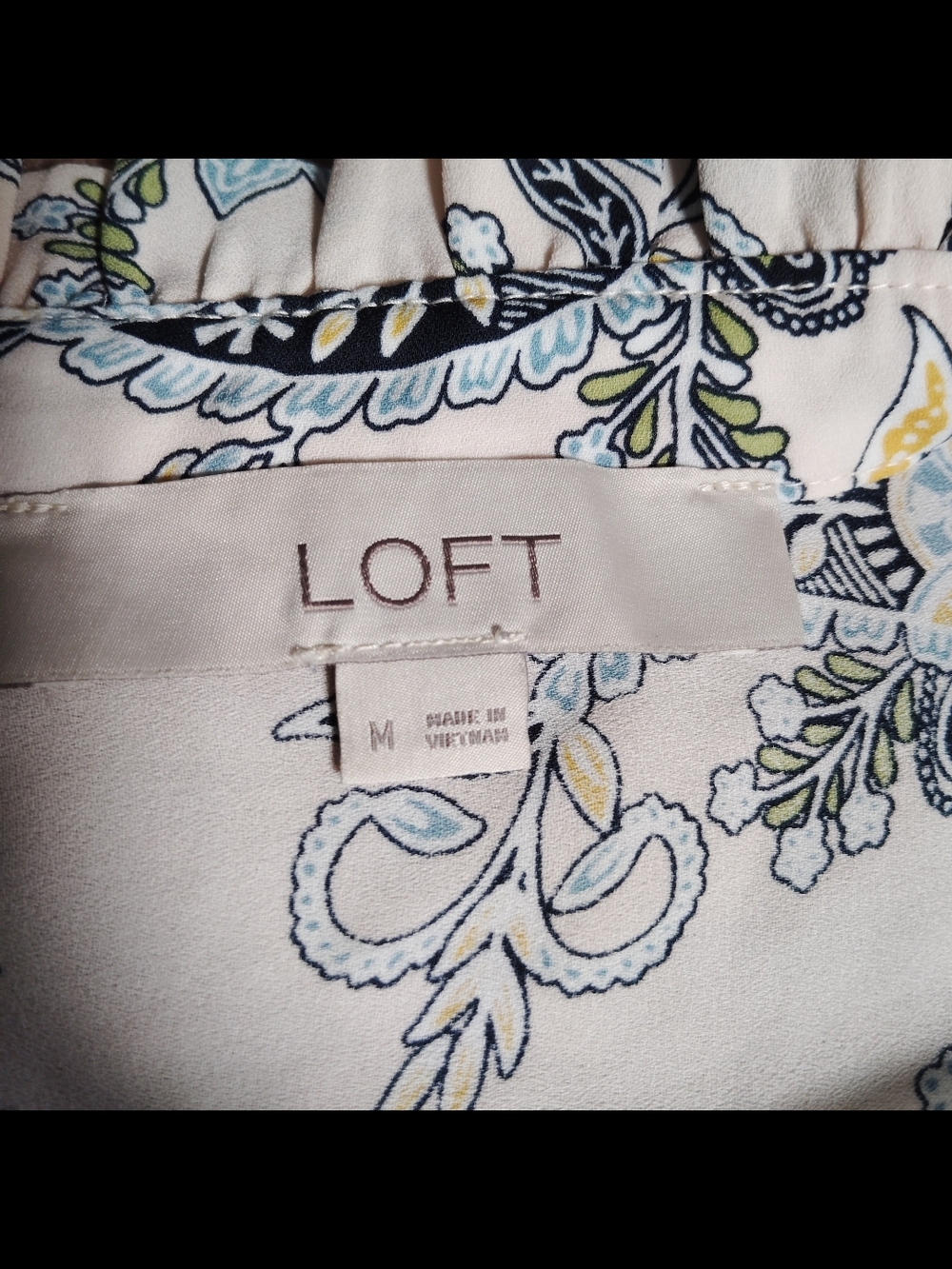 LOFT Ruffled Paisley Blouse Sz-M - Picture 4 of 5